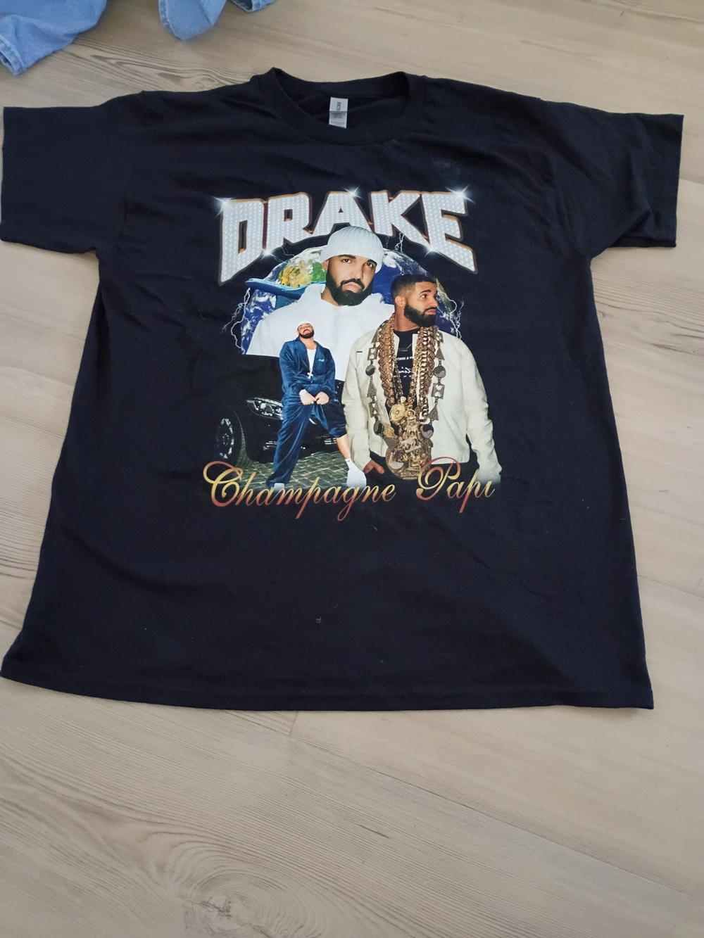 Drake Black 'Champagne Papi' Graphic Tee